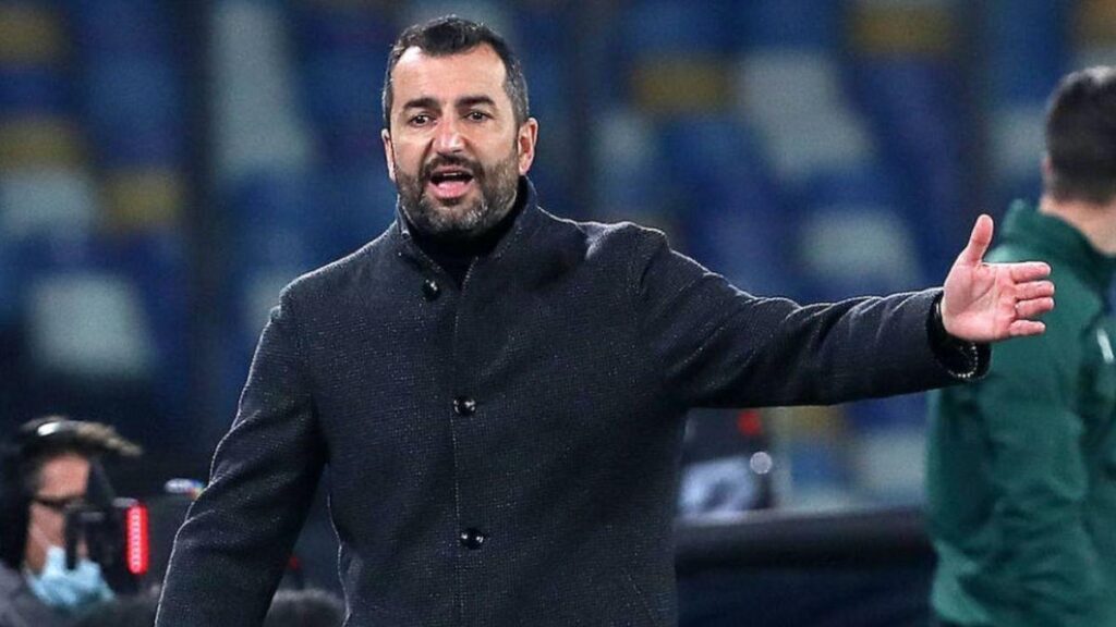Diego Martínez es el nombre que más suena para sustituir a Carrión en la UD Las Palmas / Archivo