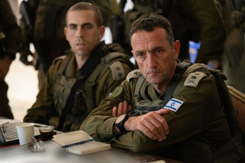 Halevi tacha de "doloroso" el ataque de Hezbolá. (ARCHIVO) El jefe del Estado Mayor de las Fuerzas Armadas israelíes, el teniente general Herzi Halevi/ FUERZAS DE DEFENSA DE ISRAEL