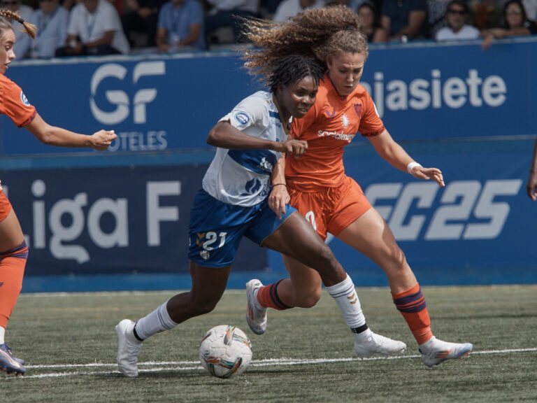 0-0 | El Costa Adeje Tenerife logra un punto ante el Levante Badalona con una menos