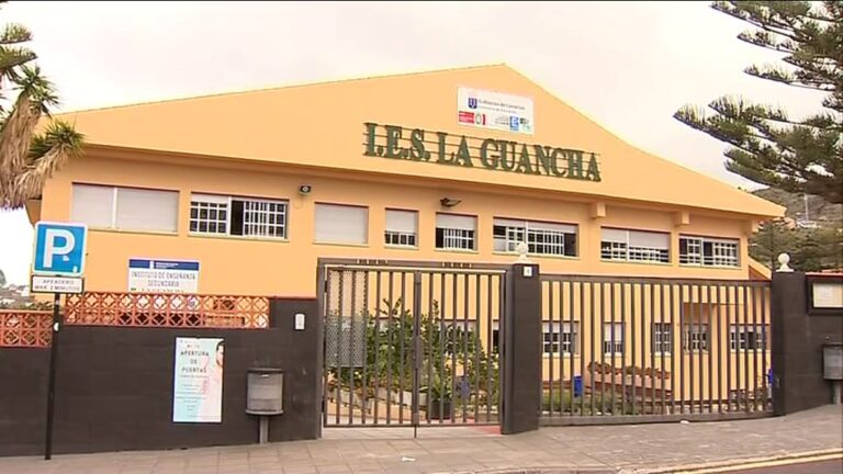 Piden ayuda para dos menores migrantes del IES La Guancha