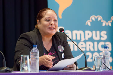 Camila Ferreira Camila Ferreira presentando su libro en Campus América de la ULL. Foto ULL.