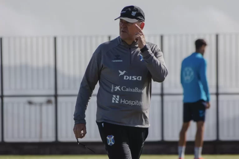 Pepe Mel admite que ya hay “premura” por ganar en el CD Tenerife