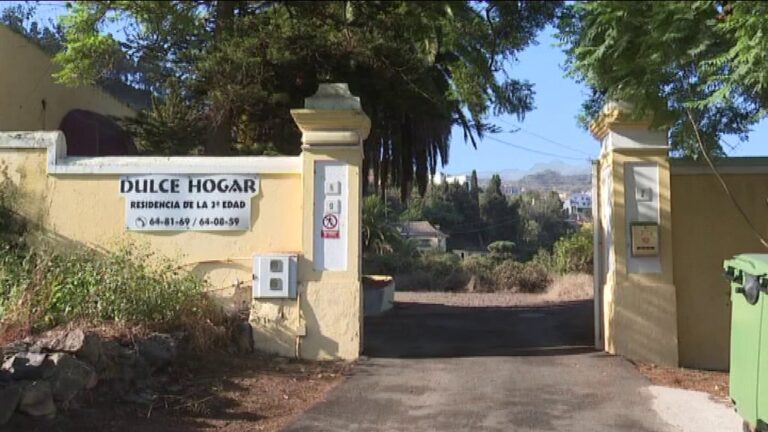 Una semana después de decretar su cierre, continúa abierto el centro de mayores ‘Dulce Hogar’