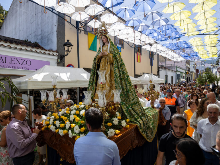 Valleseco celebró su día grande con la Fiesta de la Manzana en Gran Canaria