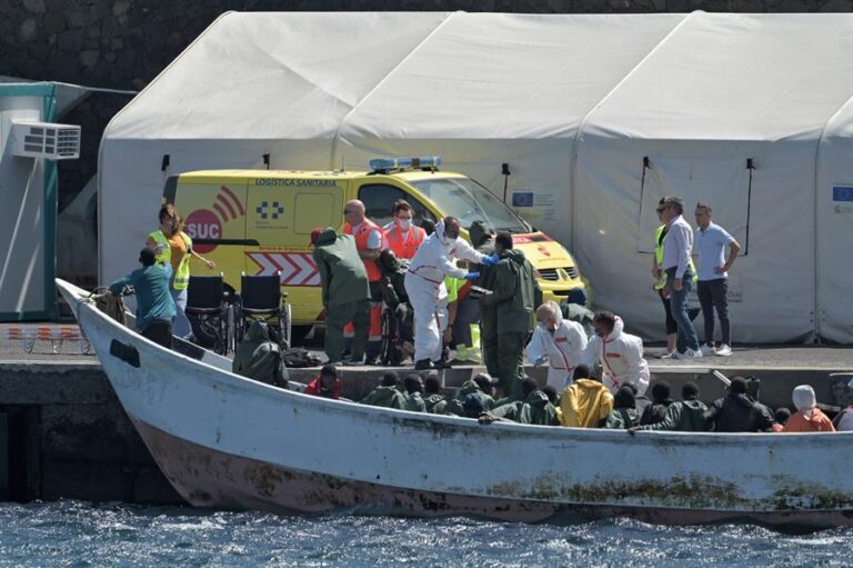 Llegan 111 personas en dos embarcaciones a El Hierro y Fuerteventura