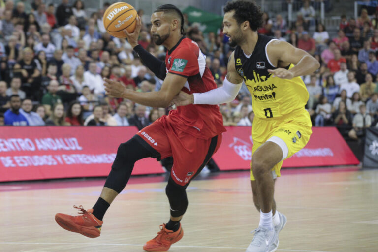 75-86 | La Laguna Tenerife vence al Covirán Granada con una gran actuación de Guerra y Kramer