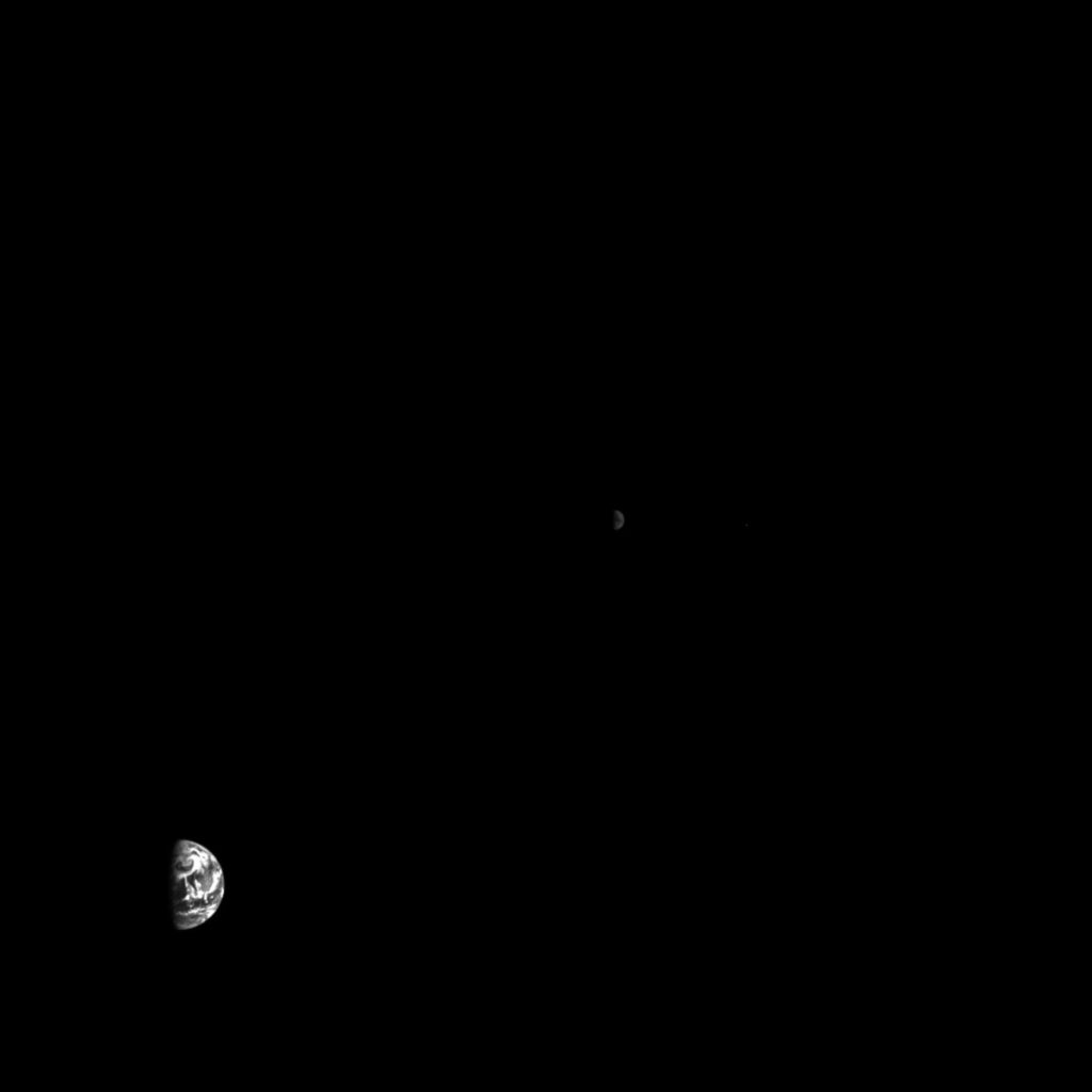 Primera imagen del planeta Tierra captada a más de un millón de kilómetros / ESA