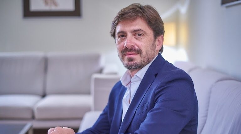 Cehat anuncia acciones legales por el registro de viajeros