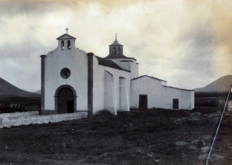 Santuario de Mancha Blanca en 1928. Autor: Teodoro Maisch / Memoria Digital Lanzarote / Cabildo de Lanzarote