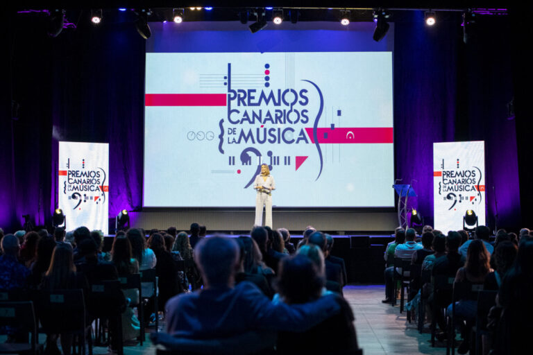 Hirahi Afonso triunfa en los Premios Canarios de la Música 2024