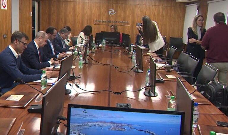 Suspendido el desahucio del Centro Comercial Sotavento