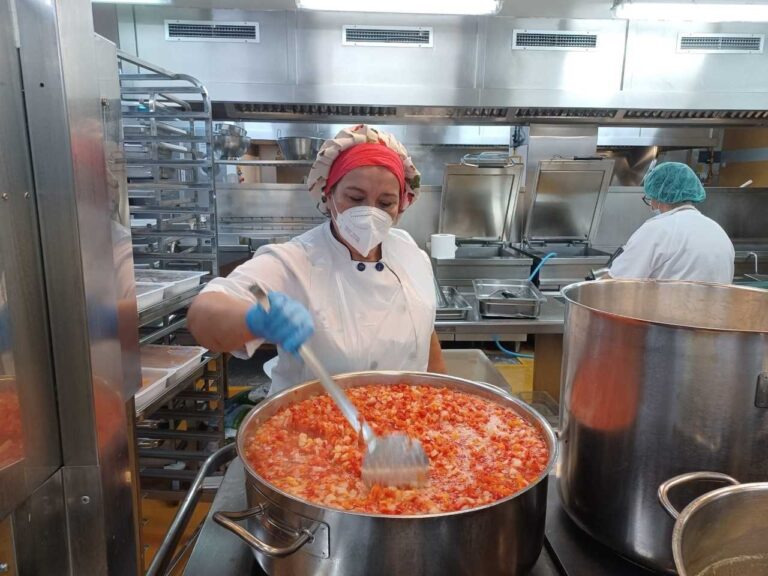 Menús especiales para Nochebuena y Navidad en los hospitales
