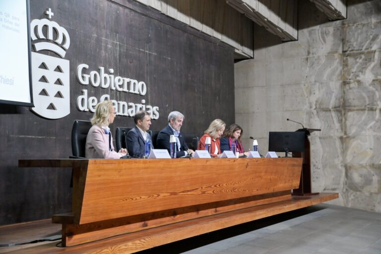 Clavijo destaca la importancia de la IA en la Sanidad Pública