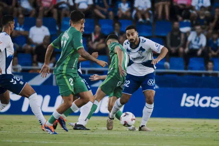 Rubén Alves jugará cedido en el Córdoba CF