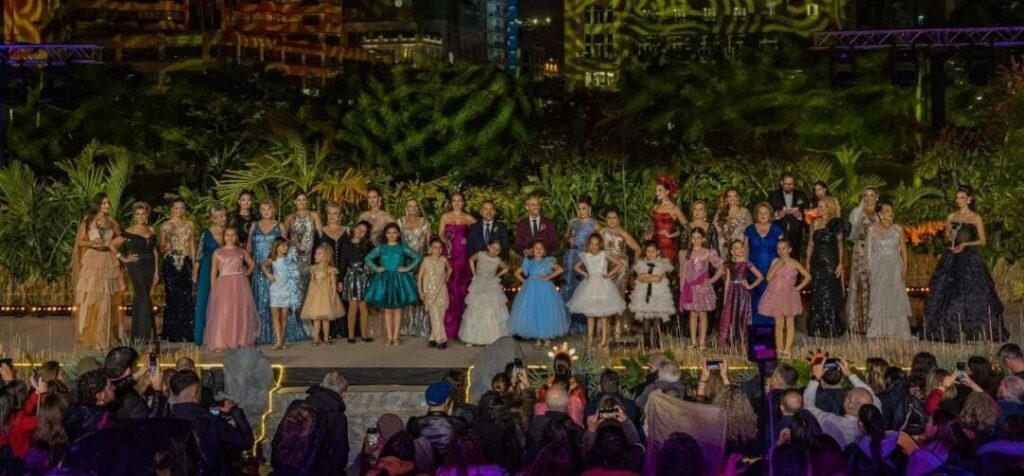 Candidatas al Carnaval de Santa Cruz de Tenerife. Imagen. Ayuntamiento de Santa Cruz de Tenerife.