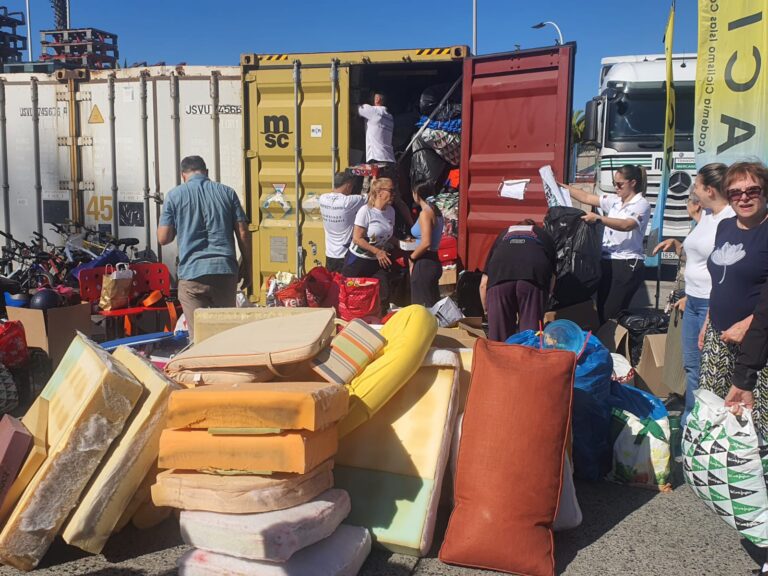 La población grancanaria dona 600 bicicletas para que tengan una segunda vida en Gambia