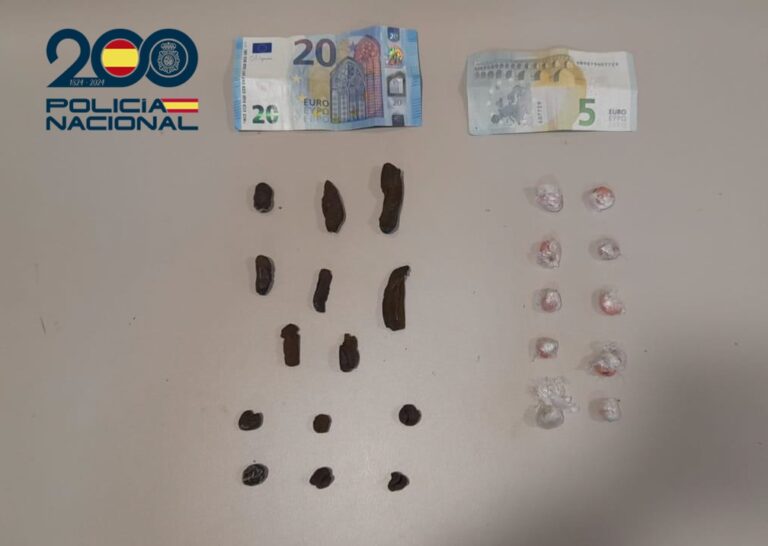 Detenida una mujer que pretendía introducir drogas en Las Palmas II