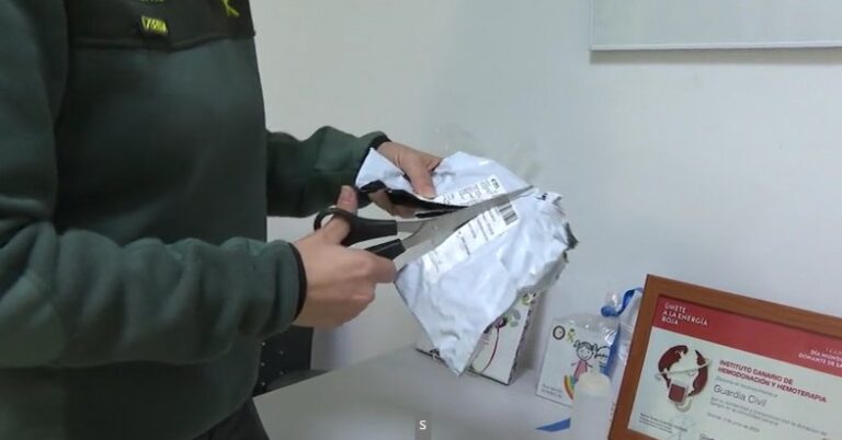 Cuidado con las etiquetas en las cajas y paquetes de pedidos online