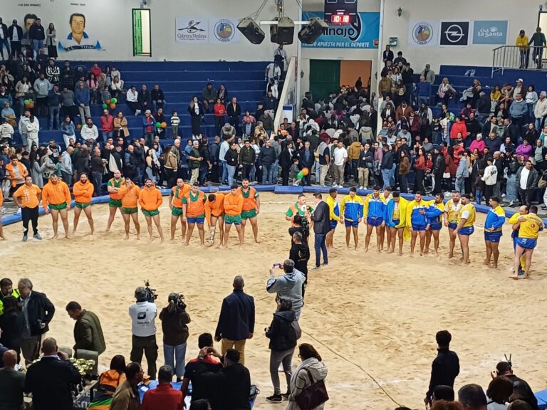 10-12 | El CL Unión Sur Yaiza se corona campeón de Lanzarote tras imponerse al CL Unión Norte en una luchada épica
