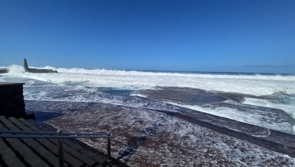 Mal estado del mar. Bajamar, La Laguna, el pasado fin de semana. Imagen Ayuntamiento de La Laguna