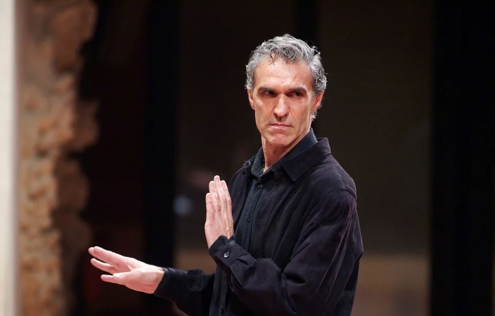 El compositor y colaborador de 'Noveno Auditorio', Nino Díaz, desmenuza la canción "Mediterráneo", de Joan Manuel Serrat, en su orquestación de Joan Albert Amargós, y cantada por el propio artista.