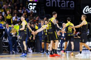 La Laguna Tenerife - Valencia Basket J33 Liga Endesa | Duelo de altos vuelos