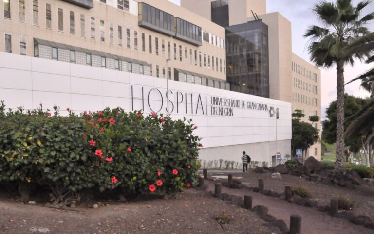 Canarias registró en 2023 una de las tasas más bajas de altas hospitalarias