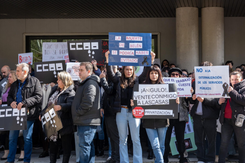 Miles de personas se concentran por toda España para pedir mejoras en el sector social