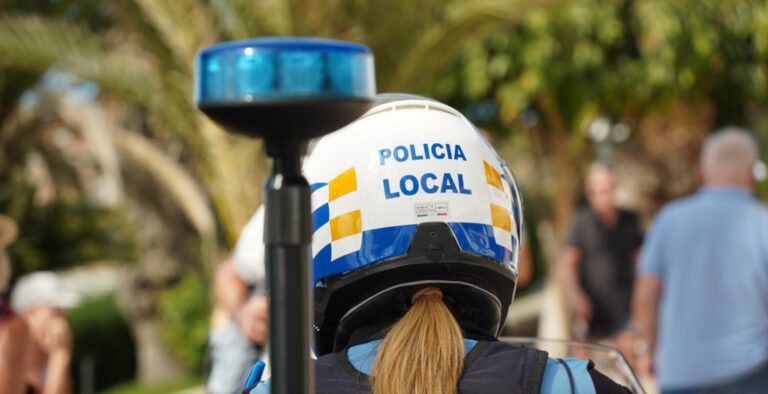 La Policía de Arona detiene in fraganti a dos menores por robo