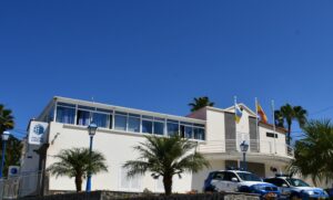Detenido por vender droga en Puerto Rico. Fachada comisaría Policía Local de Mogán en Arguineguín/ Ayuntamiento de Mogán.