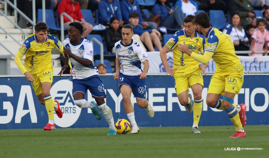 Partido entre el CD Tenerife y el Cádiz CF