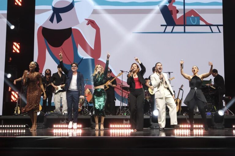 Los Premios Dial en Tenerife con homenaje a Celia Cruz