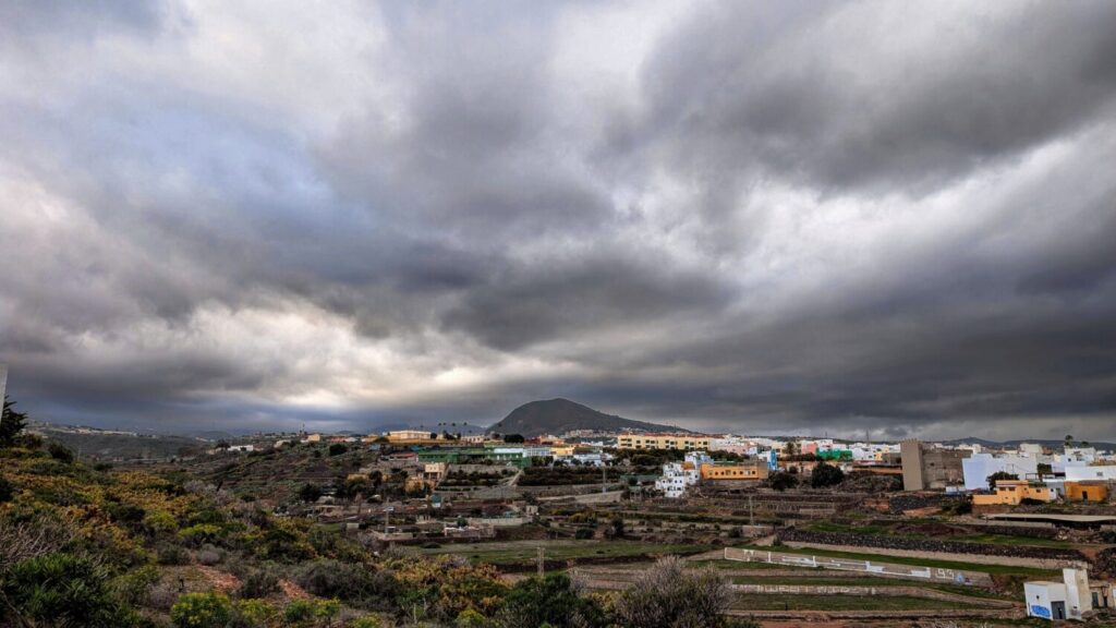 Precipitaciones y viento en las islas. Imagen: Antonio Rico, Telde.