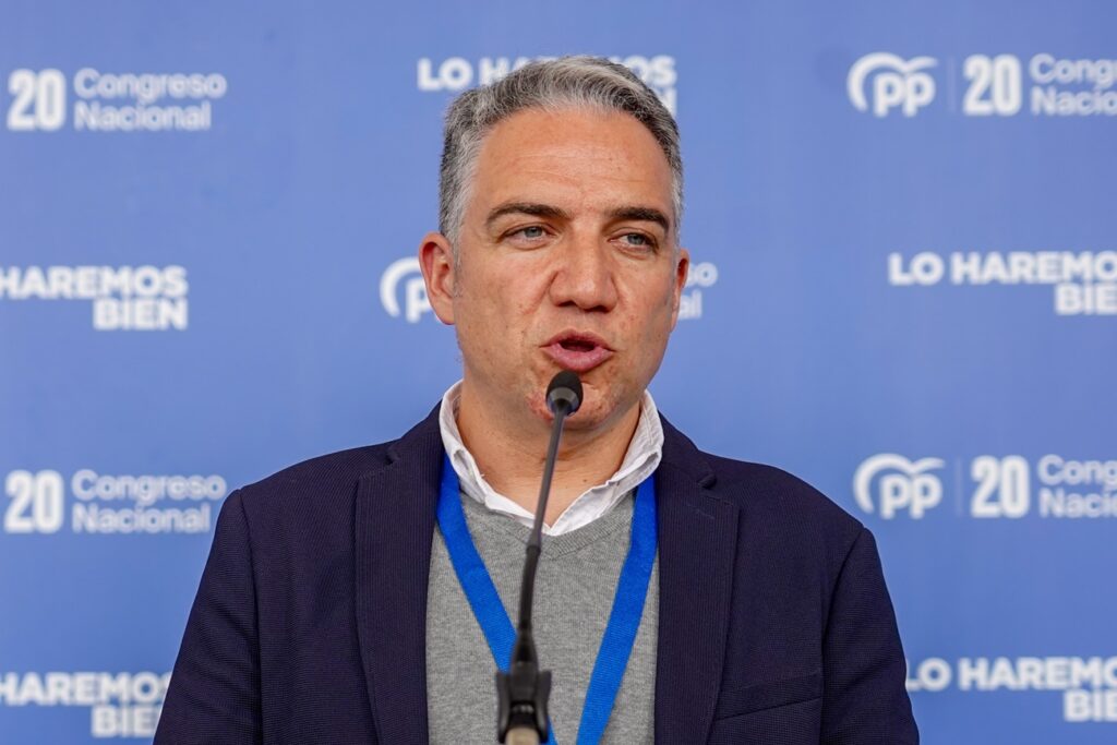 El vicesecretario de Coordinación Autonómica y Local del Partido Popular reiteró que se deben de producir "dos dimisiones urgentes"