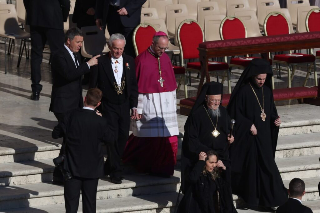 Llegada de dignatarios internacionales a la Basílica de San Pedro, en el Vaticano