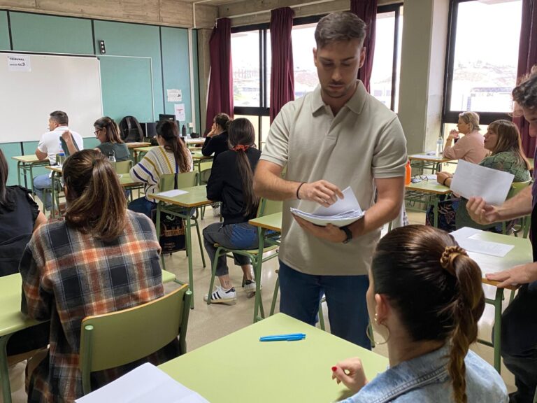 Educación convoca 1.362 plazas docentes para 2025 y 2026