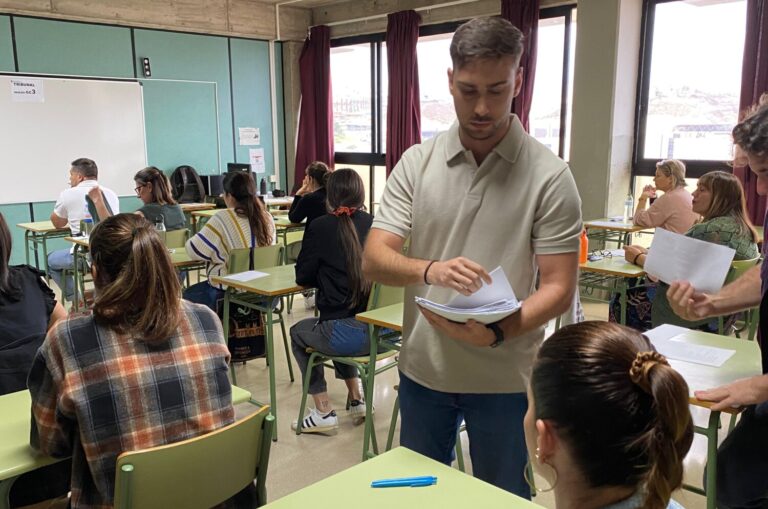 Educación convoca 1.362 plazas docentes para 2025 y 2026