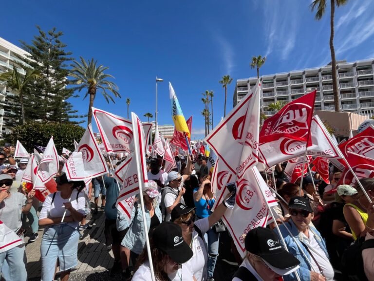 Los sindicatos reafirman el «éxito» en el segundo día de huelga turística en Tenerife