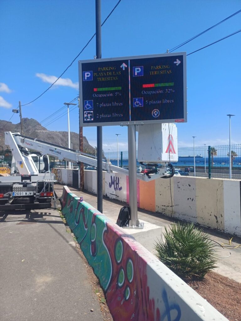 Consulta por web la información en tiempo sobre el estacionamiento en Las Teresitas