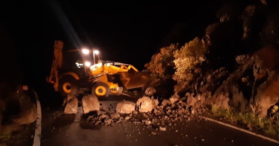 Desprendimiento en una carretera de Gran Canaria