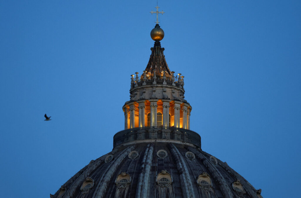 Primer día de luto oficial por la muerte del papa Francisco