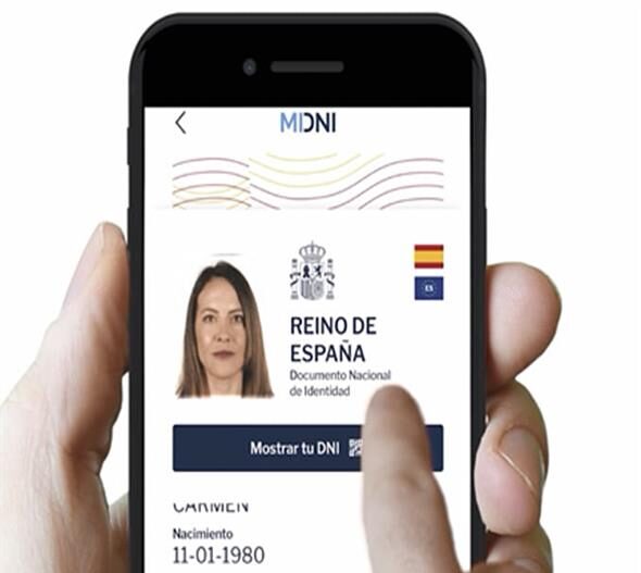 Tres unidades móviles recorrerán los municipios canarios para tramitar el DNI y el pasaporte