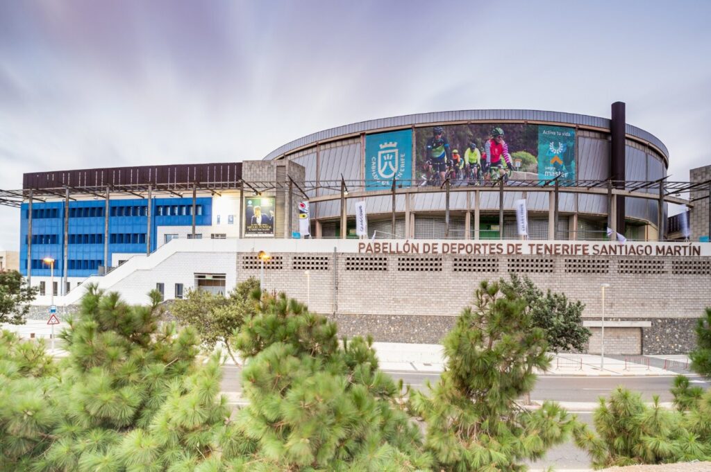 Tenerife invertirá 1,5 millones en la climatización de la cancha del Pabellón Santiago Martín