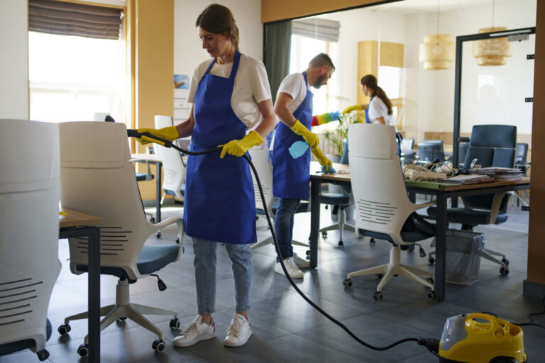 El 39% de los trabajadores en Canarias cobran menos del SMI