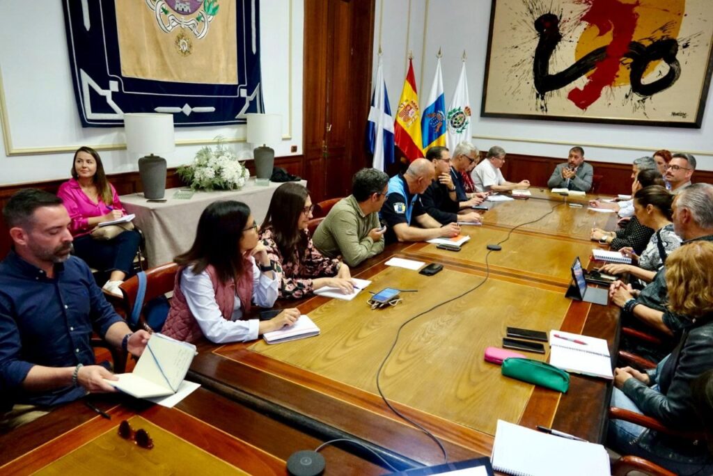La virgen visita la capital desde que el obispo Felipe Fernández estableció en 2001 la peregrinación de la patrona de Canarias cada siete años
