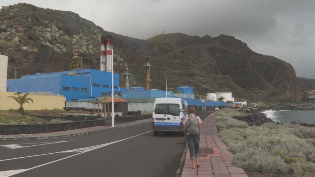 Restablecido el suministro en La Palma. Central eléctrica de La Palma/ RTVC.