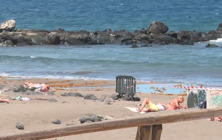 Se reabren al baño las playas de Troya I y El Puertito, en Adeje