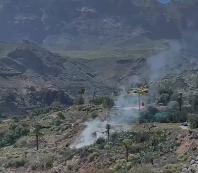Estabilizado un conato de incendio que ha afectado a 300 metros cuadrados en Santa Lucía de Tirajana