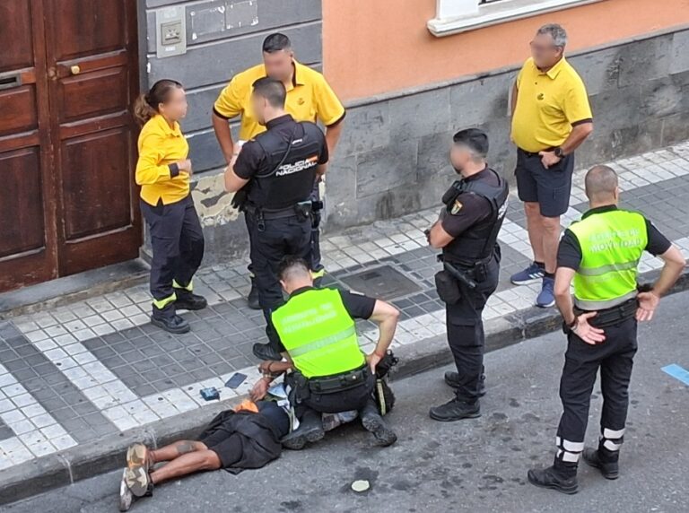 Vecinos y trabajadores frustran un robo en la oficina de Correos de Arenales