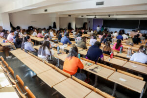 La PAU se abrirá con los exámenes de las materias obligatorias comunes, el día 4 para alumnado de Humanidades y el 5 para el de Ciencias
